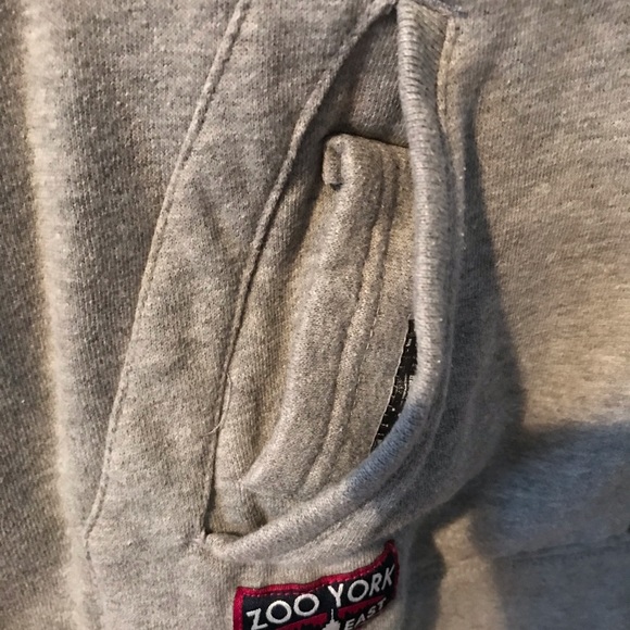Zoo York Hoodie. Grey ,medium size with extra pocket in pouch - Picture 3 of 3